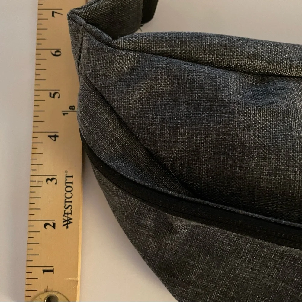 EOS Fitness Fanny Pack-Crossbody Bag Grey/Black NWT